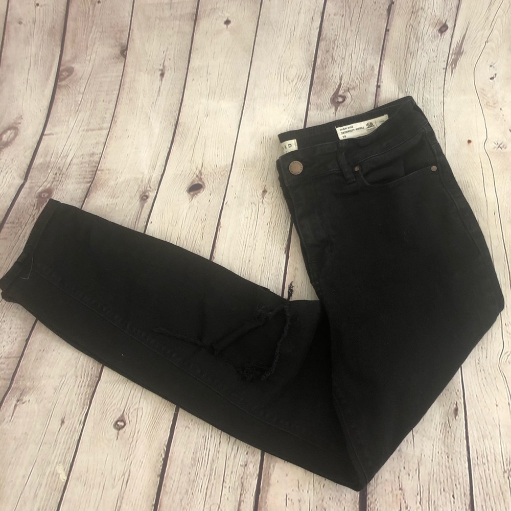Bullhead Ripped Skinny Jeans